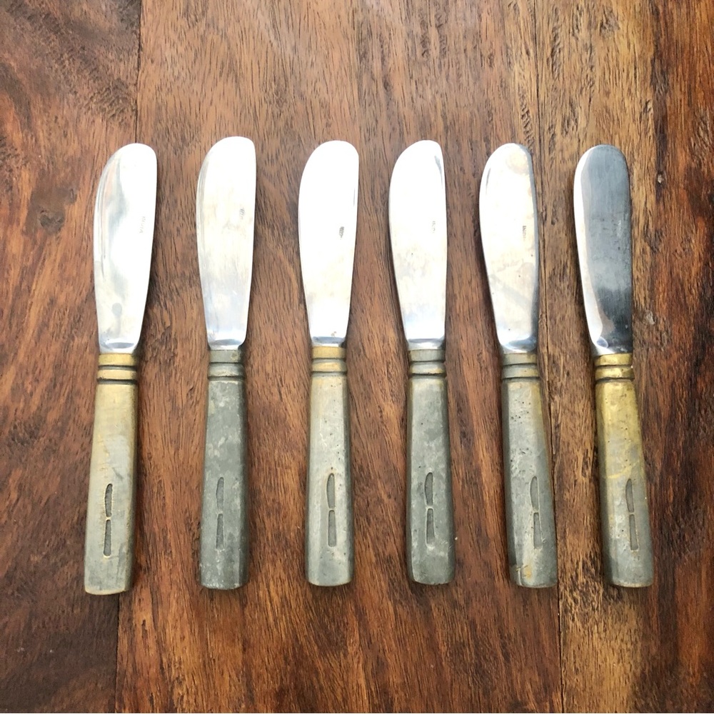 VERY RARE ✨Pottery Barn Butter Bread Knives set of 6